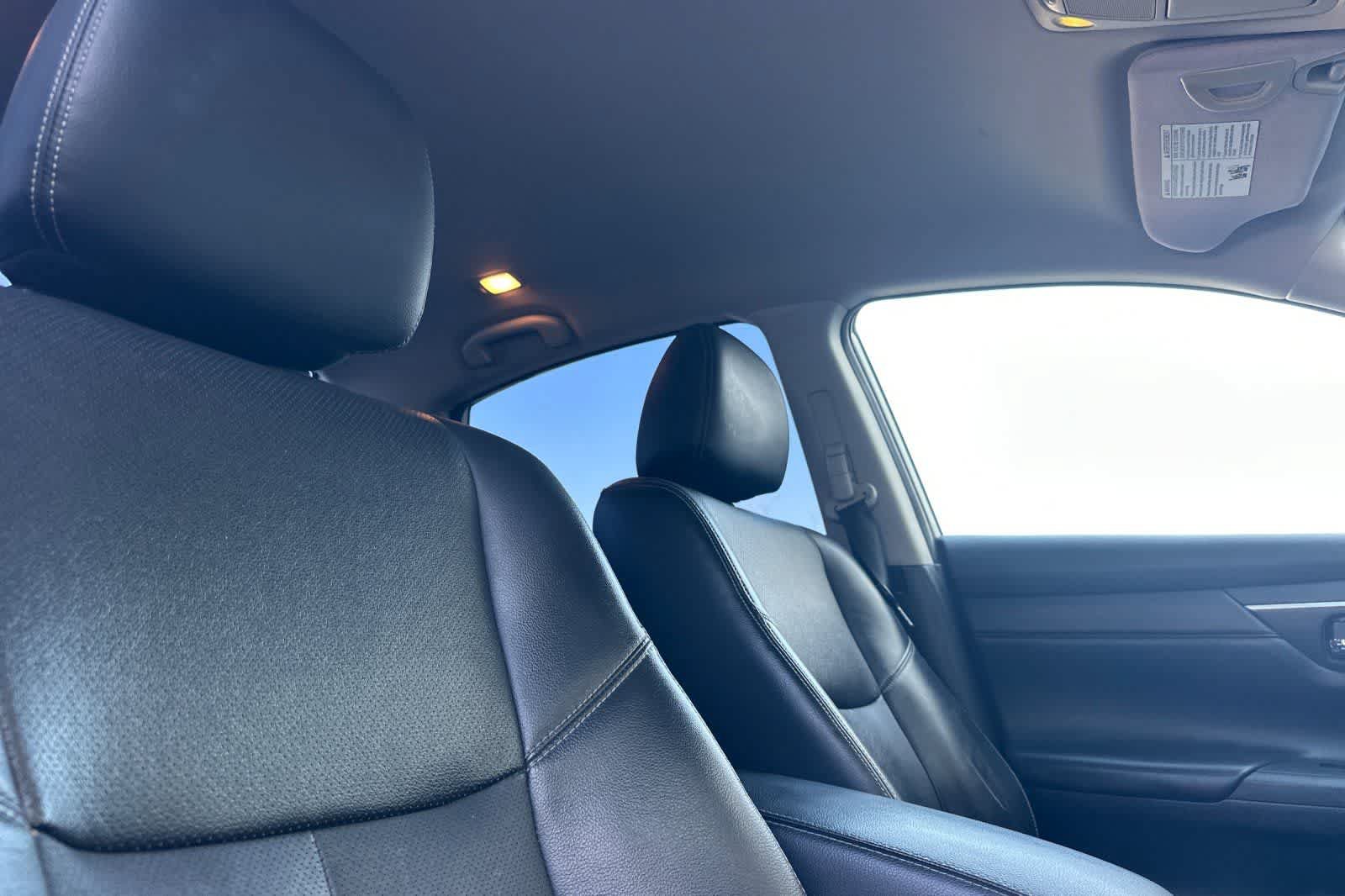 Used 2018 Nissan Altima 2.5 SL FWD image 18