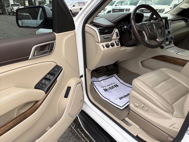Used 2020 GMC Yukon Denali w/ Open Road Package image 12