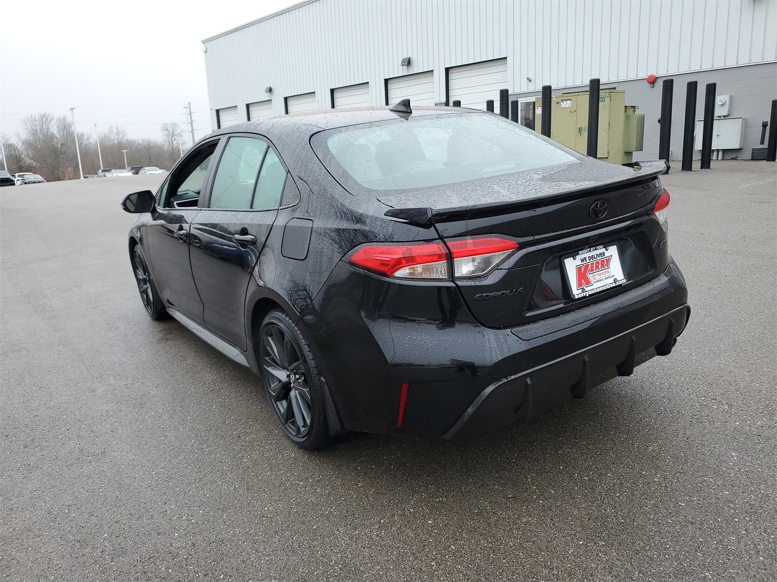 Used 2024 Toyota Corolla SE image 3