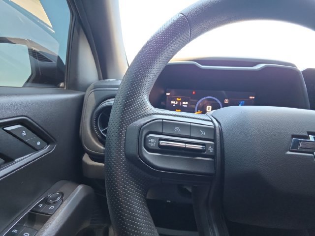 Used 2025 Chevrolet Colorado Trail Boss AWD/4WD image 11
