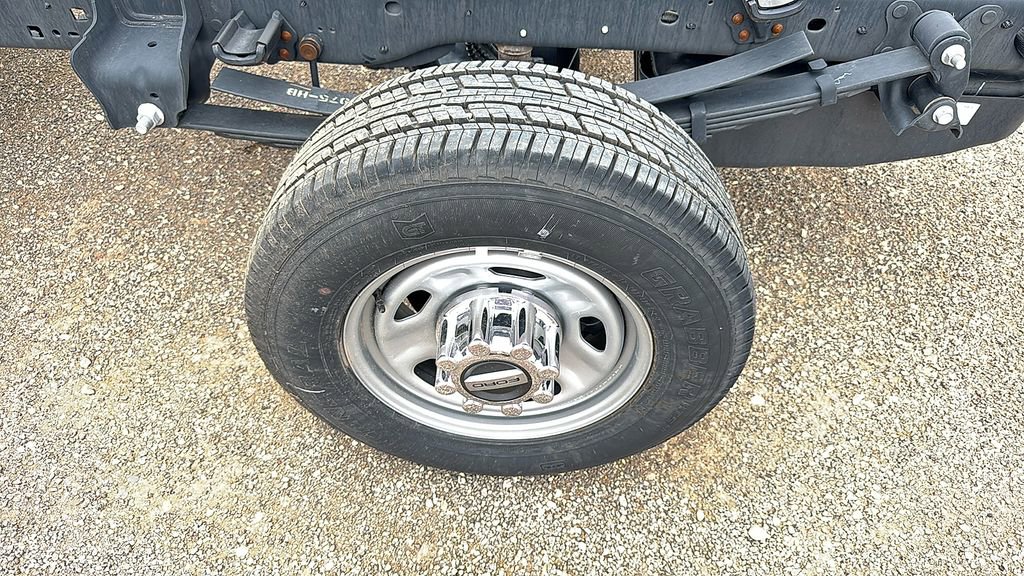 New 2024 Ford F350 XL w/ XL Chrome Package image 15