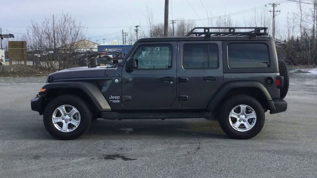 Certified 2018 Jeep Wrangler Unlimited Sport S image 5