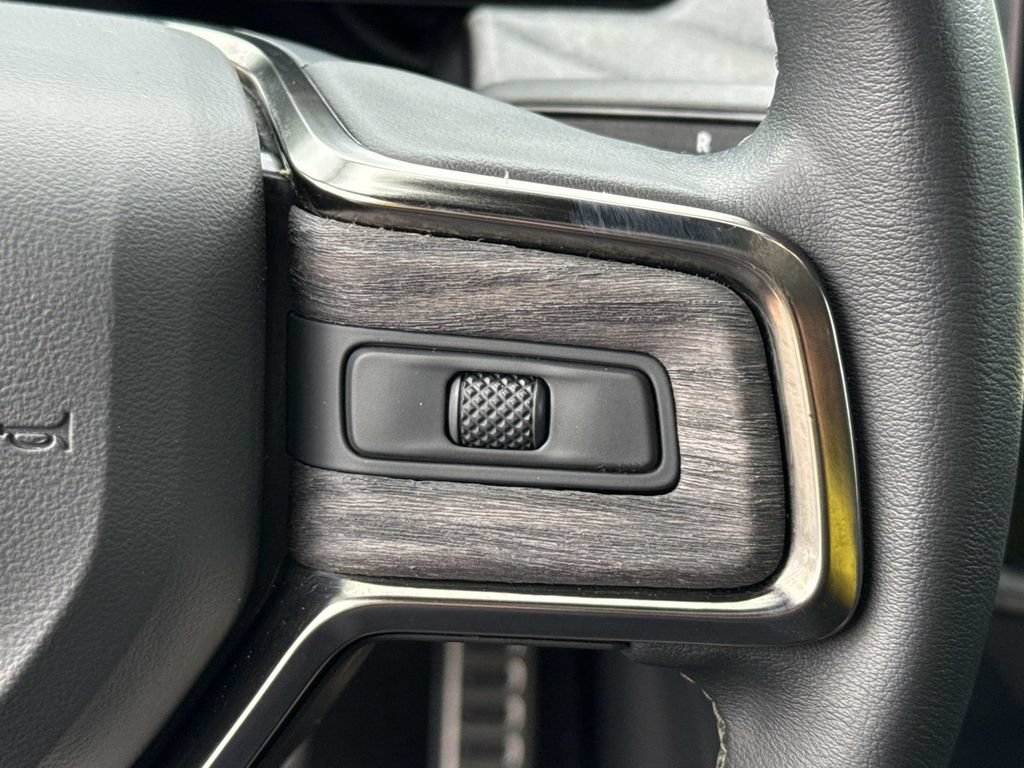 Used 2022 Rivian R1T Adventure AWD/4WD image 21