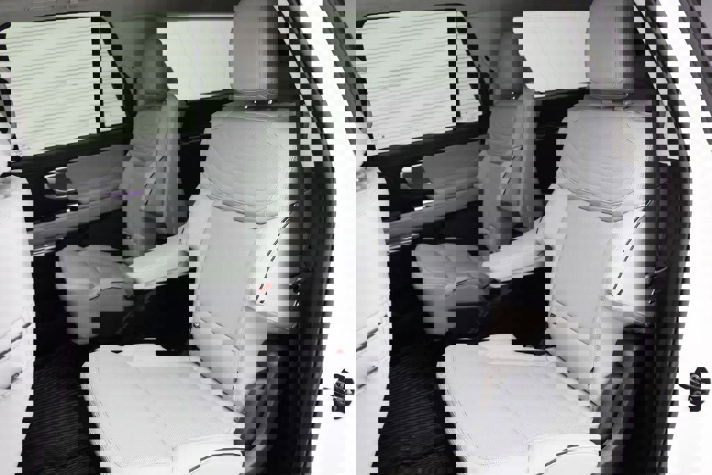 Used 2025 Ford Expedition Max Platinum w/ Platinum Ultimate Package image 13