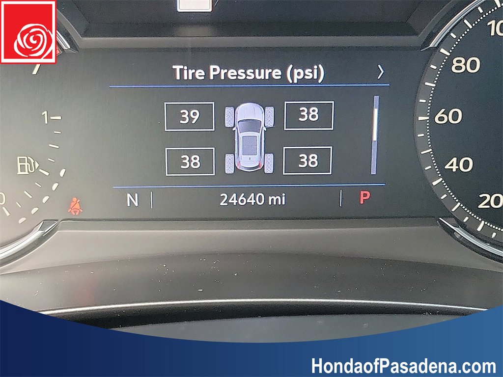 Used 2019 Cadillac XT4 Premium Luxury image 14