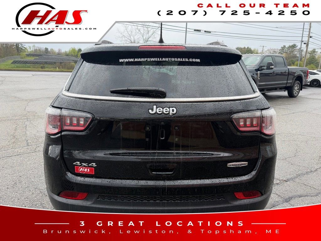 Used 2020 Jeep Compass Latitude w/ Cold Weather Group AWD/4WD image 5