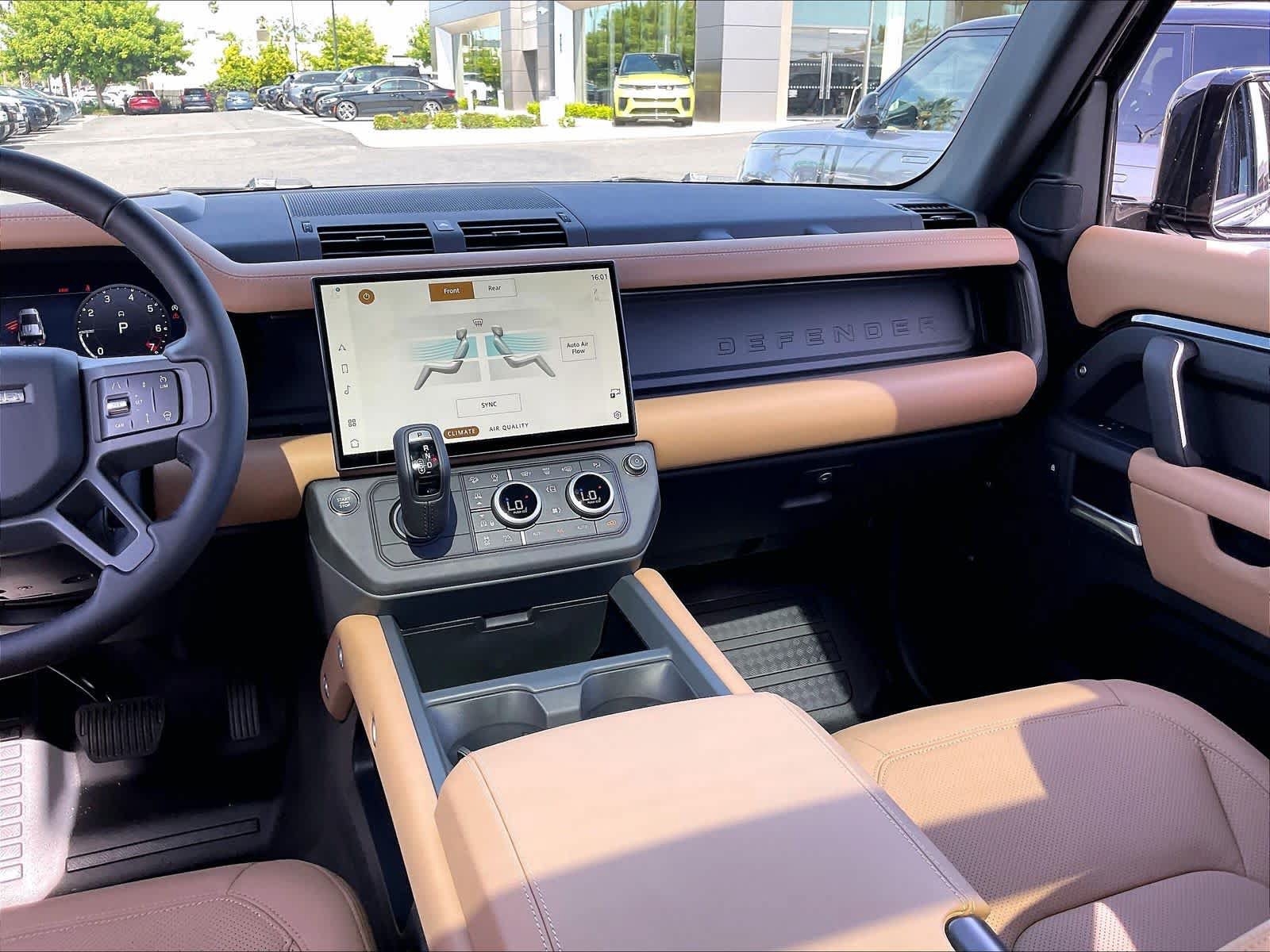 New 2026 Land Rover Defender 110 X-Dynamic SE AWD/4WD image 9
