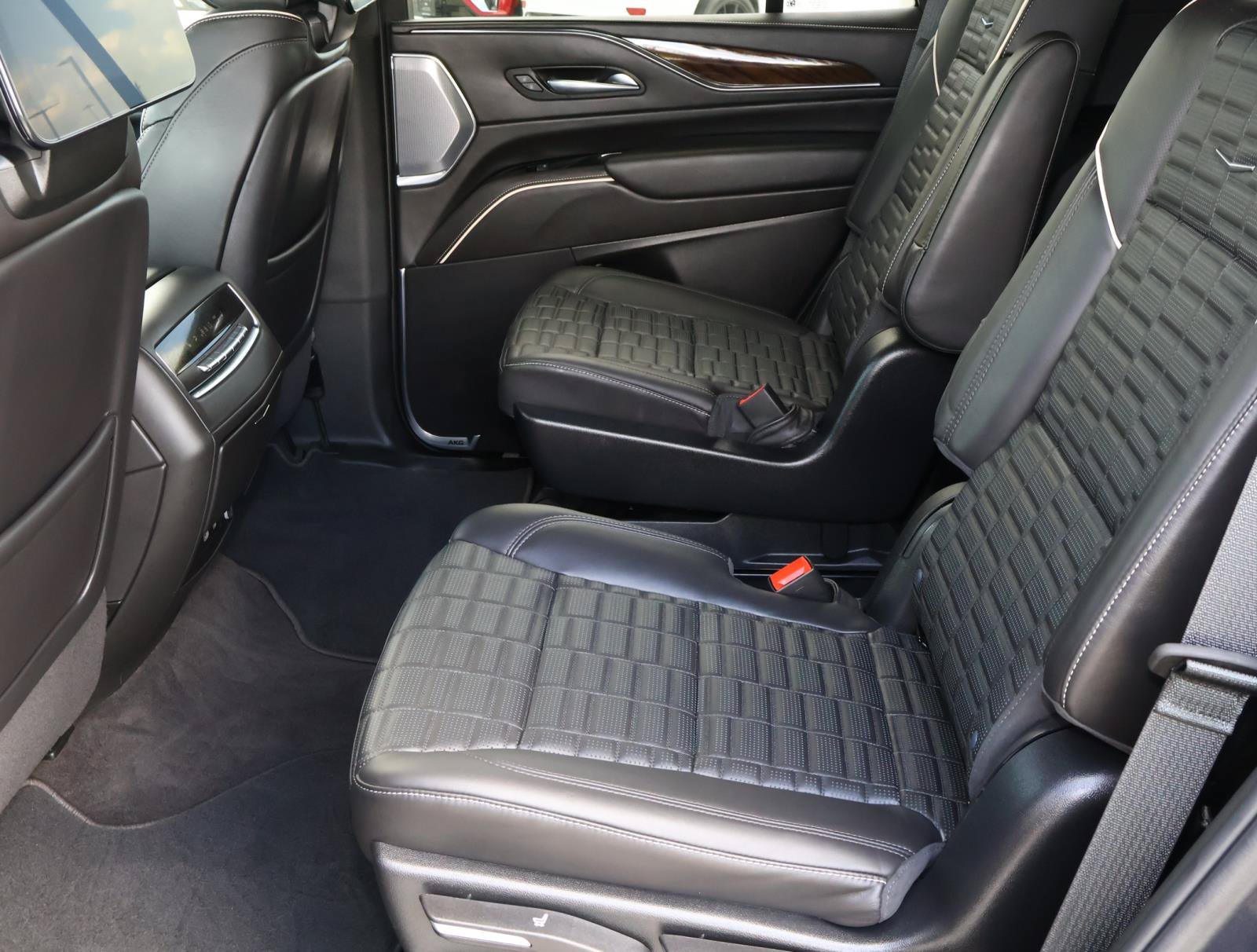 Used 2024 Cadillac Escalade Sport Platinum AWD/4WD image 27