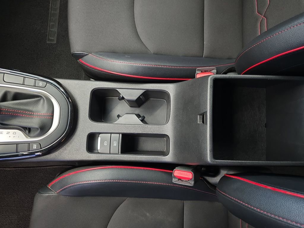 Used 2023 Kia Forte GT image 33