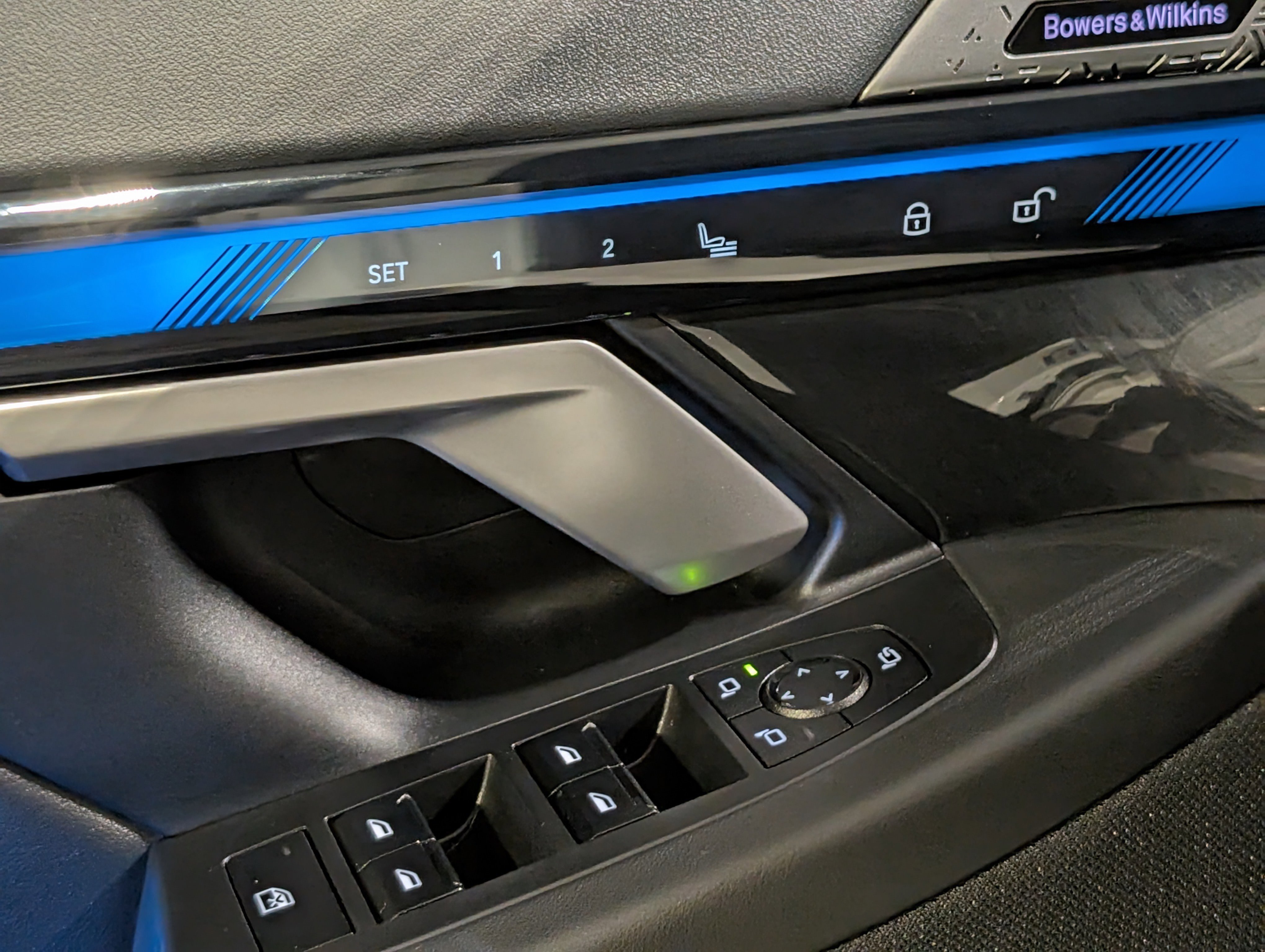 Used 2024 BMW i5 M60 w/ Premium Package image 21