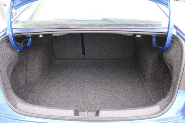 Used 2024 Volkswagen Jetta SE image 9