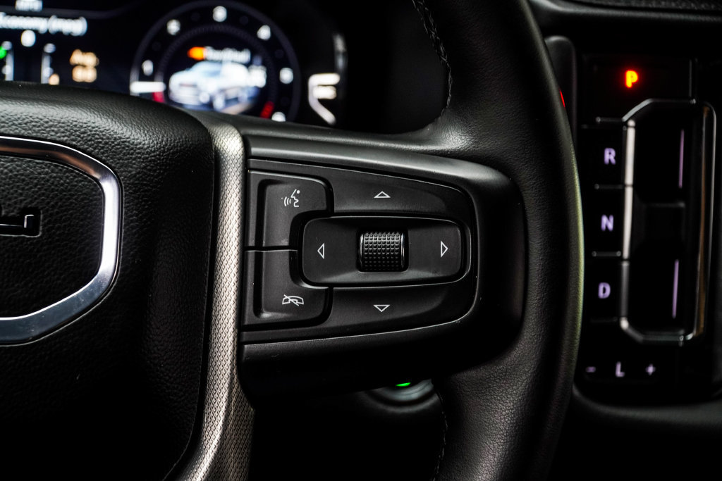 Used 2023 GMC Yukon Denali AWD/4WD image 34