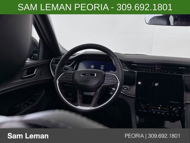 New 2025 Jeep Grand Cherokee Limited image 11