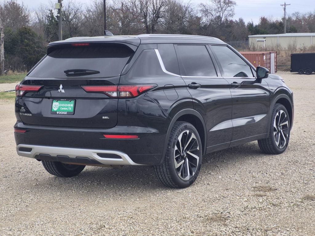 Used 2024 Mitsubishi Outlander SEL image 7