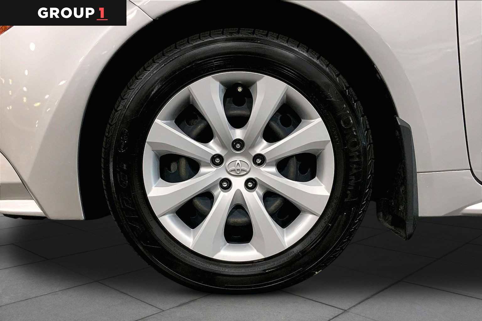 Used 2023 Toyota Corolla LE w/ Carpet Mat Package (TMS) FWD image 11