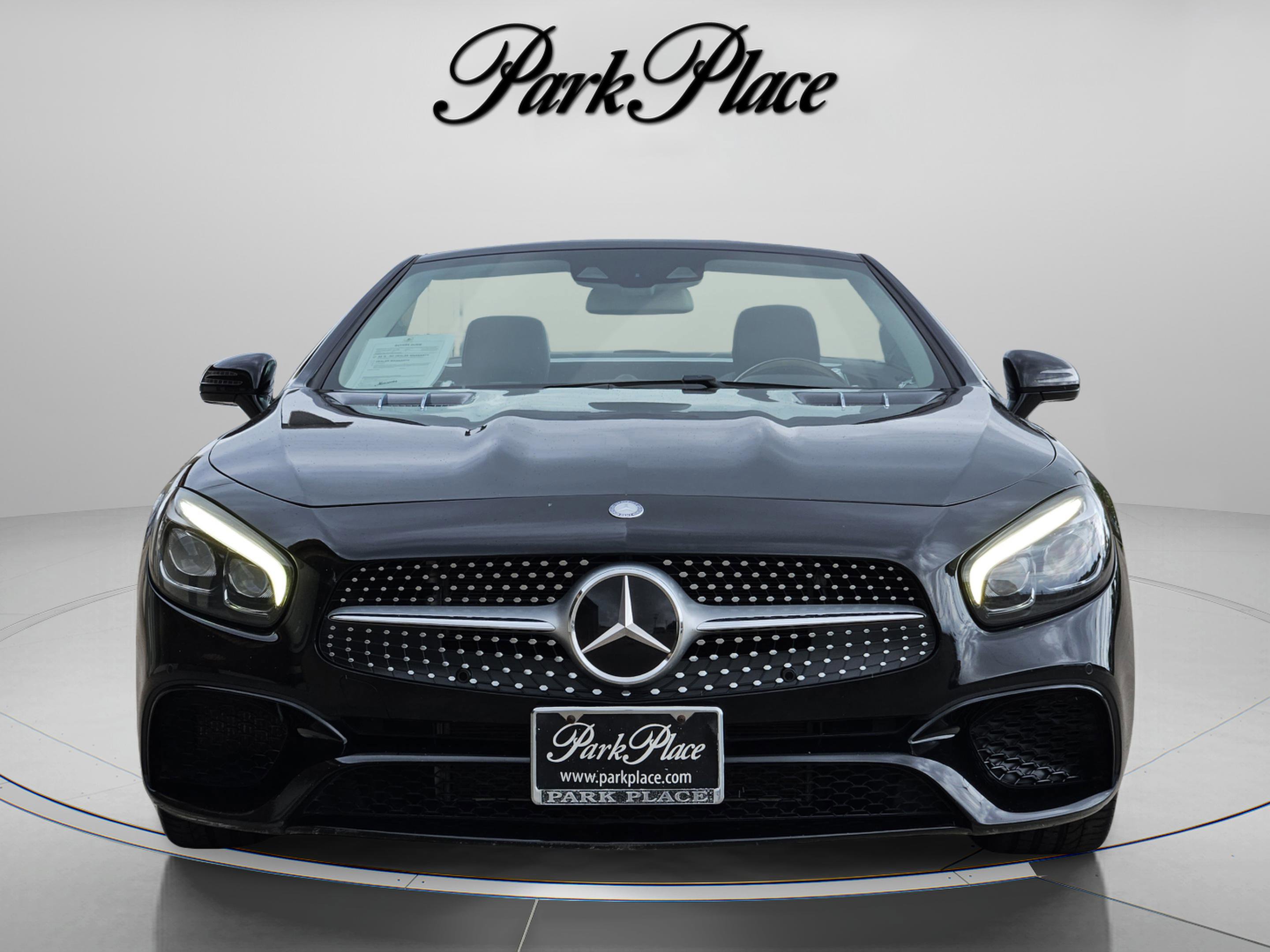 Used 2017 Mercedes-Benz SL 550 image 8