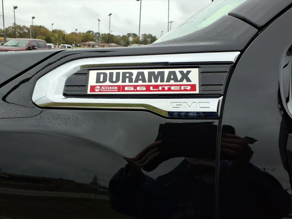 Used 2023 GMC Sierra 2500 Denali w/ Denali Black Diamond Edition image 7