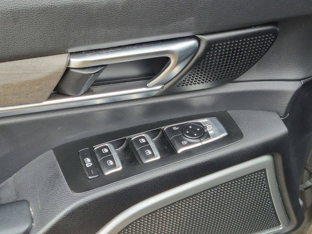 Certified 2022 Kia Telluride EX w/ EX Premium Package AWD/4WD image 13