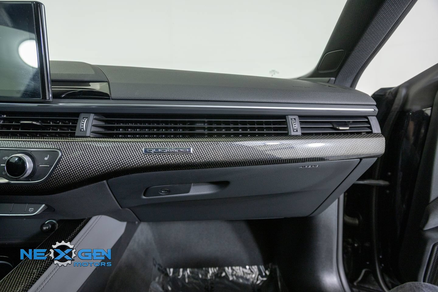 Used 2024 Audi S5 Premium Plus w/ Premium Plus Package AWD/4WD image 44