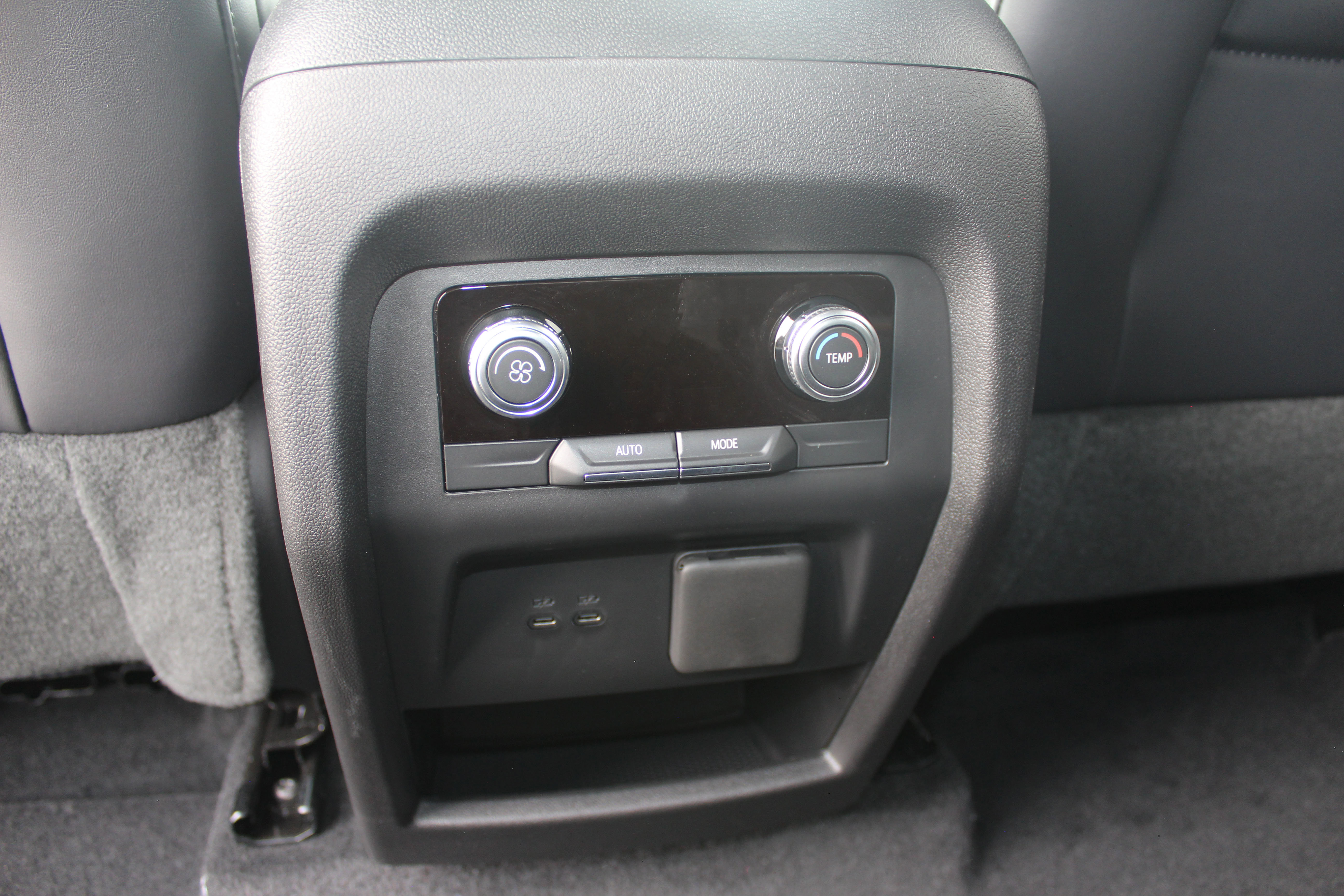 New 2026 GMC Acadia AT4 image 40