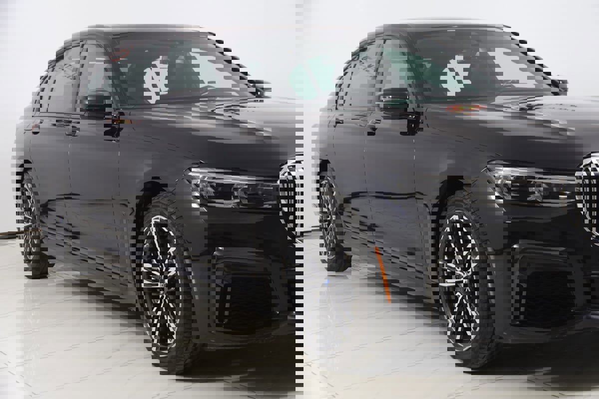 Used 2022 BMW 750i xDrive w/ M Sport Package image 53