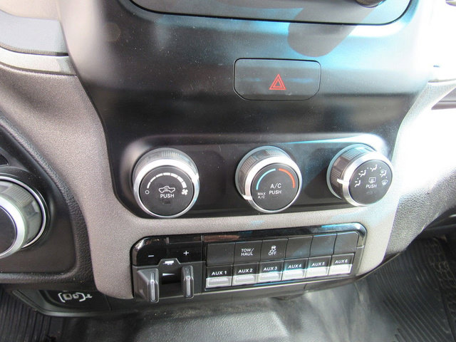 Used 2024 RAM 3500 Tradesman w/ Chrome Appearance Group AWD/4WD image 41