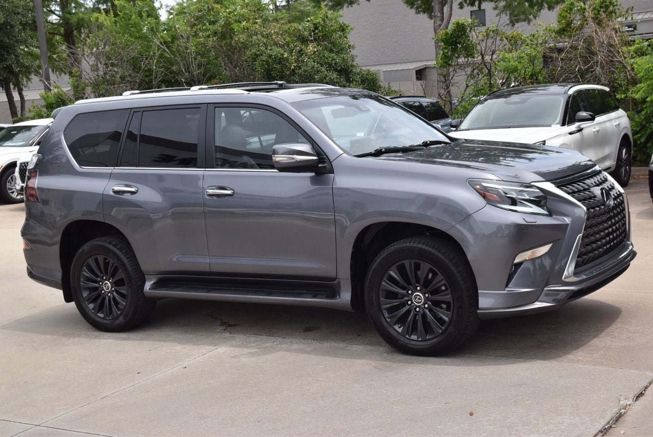 Used 2023 Lexus GX 460 Premium w/ Accessory Package AWD/4WD image 6