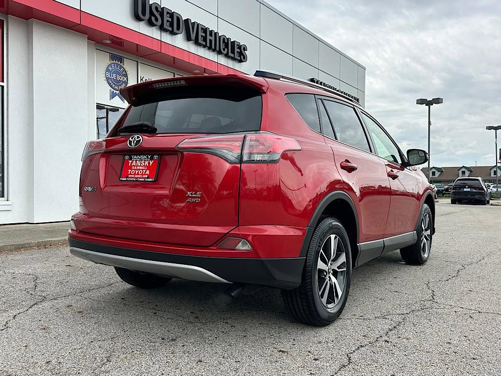 Certified 2017 Toyota RAV4 XLE AWD/4WD image 5