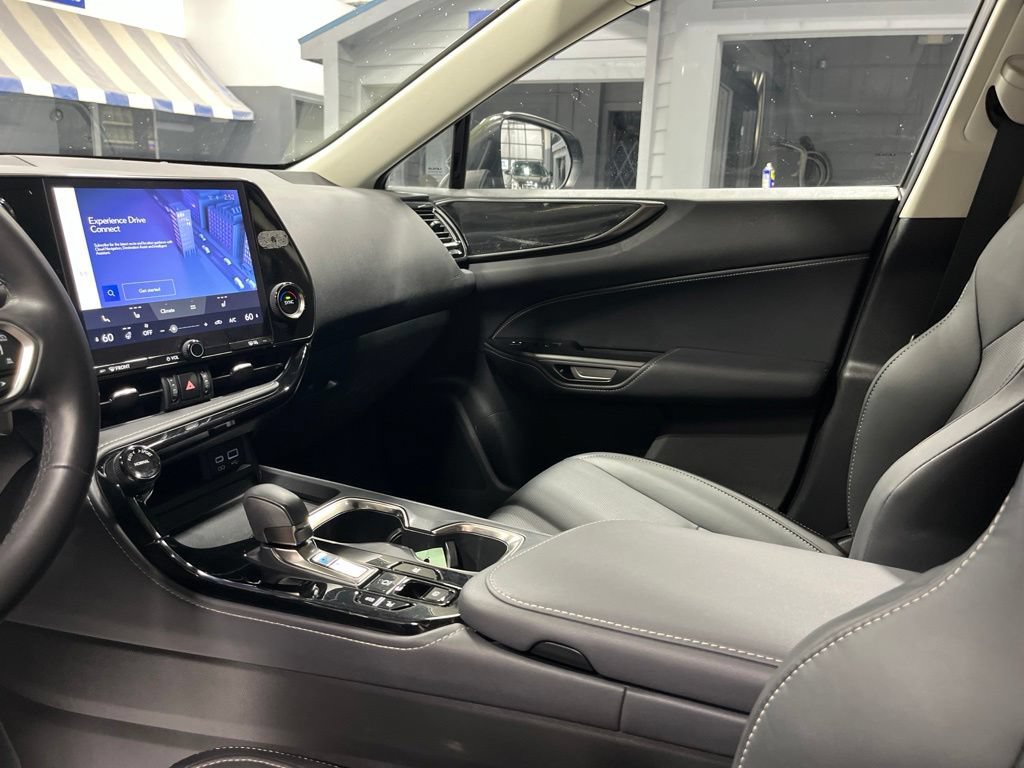 Used 2024 Lexus NX 350h AWD w/ Cold Area Package image 18