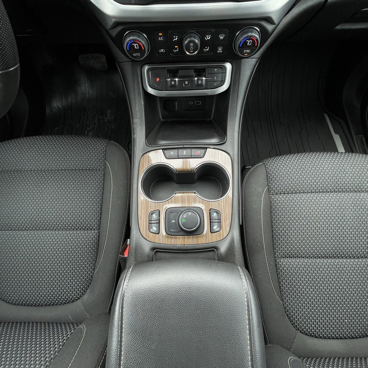 Used 2023 GMC Acadia SLE w/ Driver Convenience Package image 20