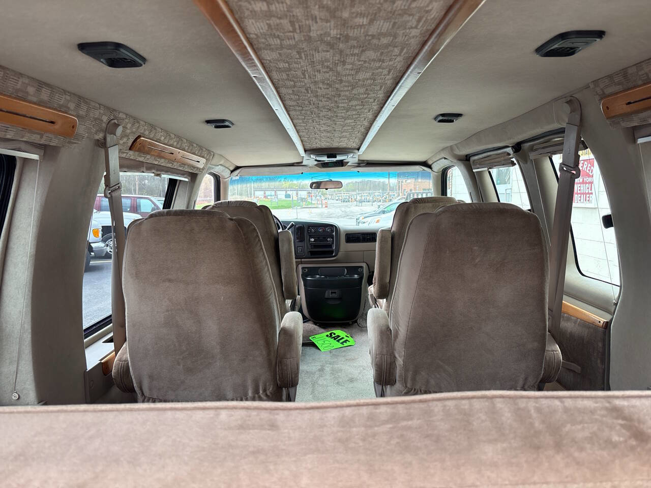 Used 2001 Chevrolet Express 1500 RWD image 12