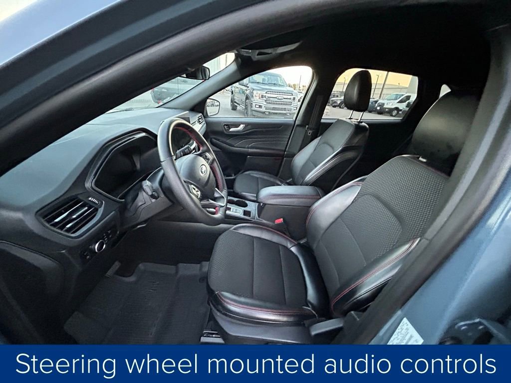 Used 2025 Ford Escape ST-Line w/ Equipment Group 301A image 28