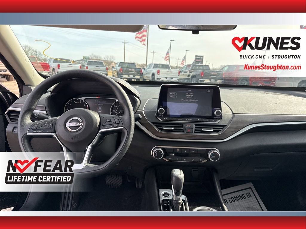 Used 2024 Nissan Altima 2.5 SV AWD/4WD image 39