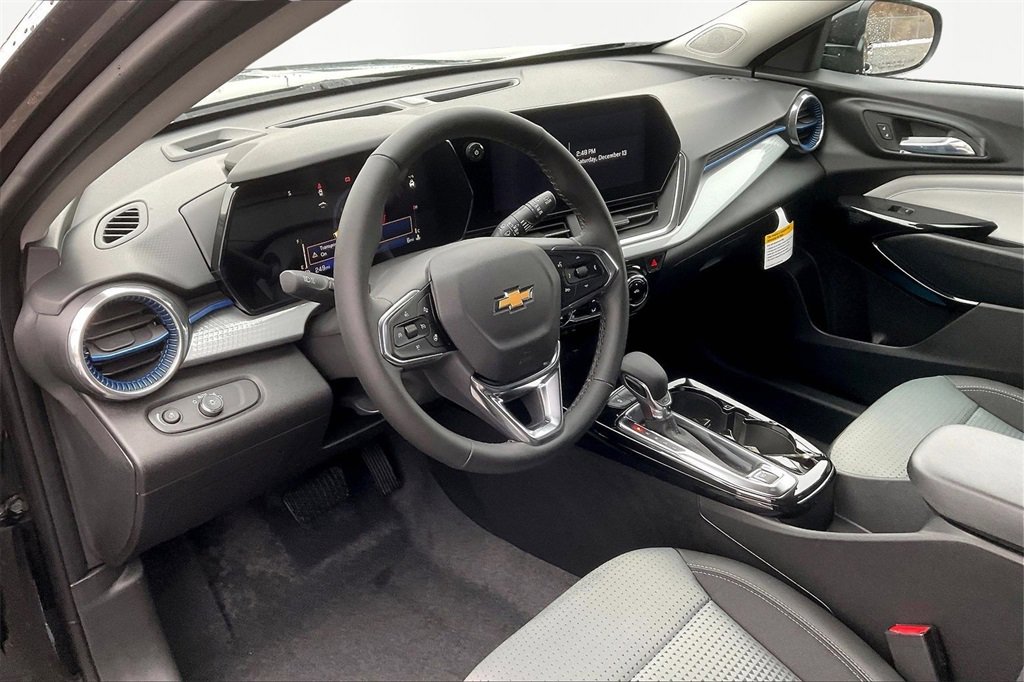 New 2026 Chevrolet Trax LT w/ Driver Confidence Package image 8