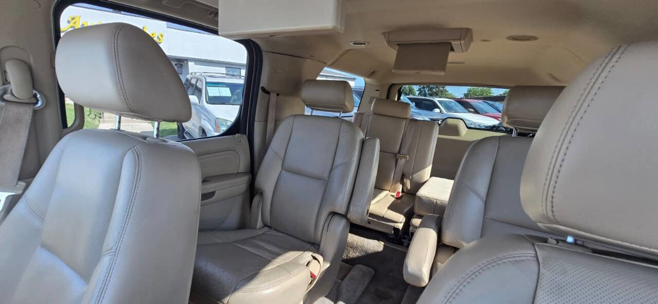 Used 2009 Cadillac Escalade ESV AWD image 59
