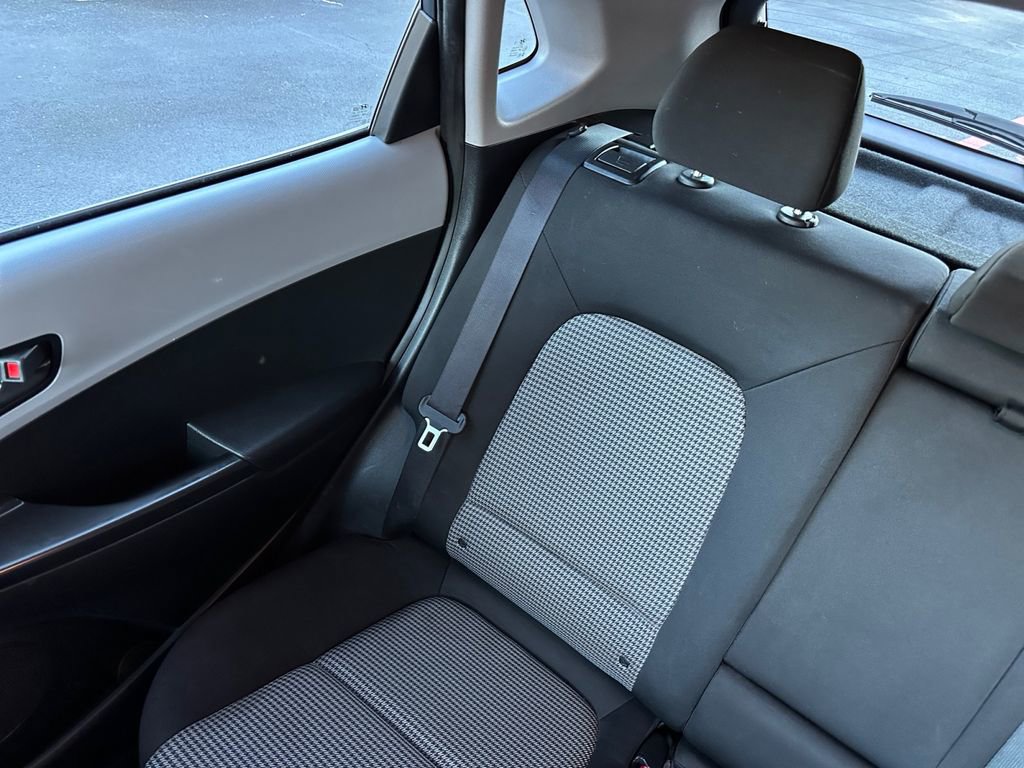 Used 2019 Hyundai Kona SE image 35