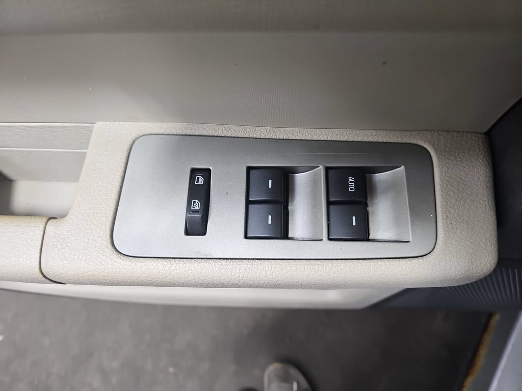 Used 2012 Ford Flex SE FWD image 32
