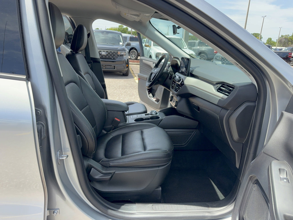 Certified 2022 Ford Escape SEL AWD/4WD image 14