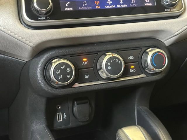 Used 2021 Nissan Versa SV FWD image 29