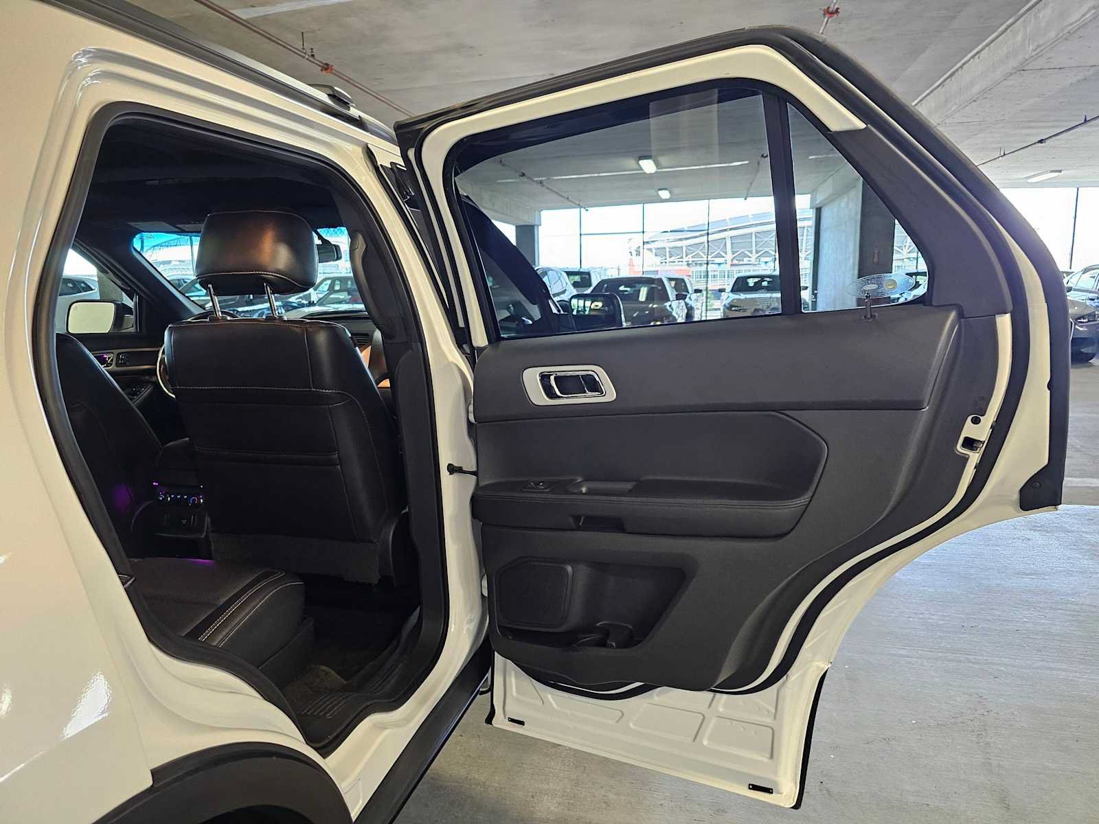 Used 2014 Ford Explorer Sport w/ Equipment Group 401A AWD/4WD image 31