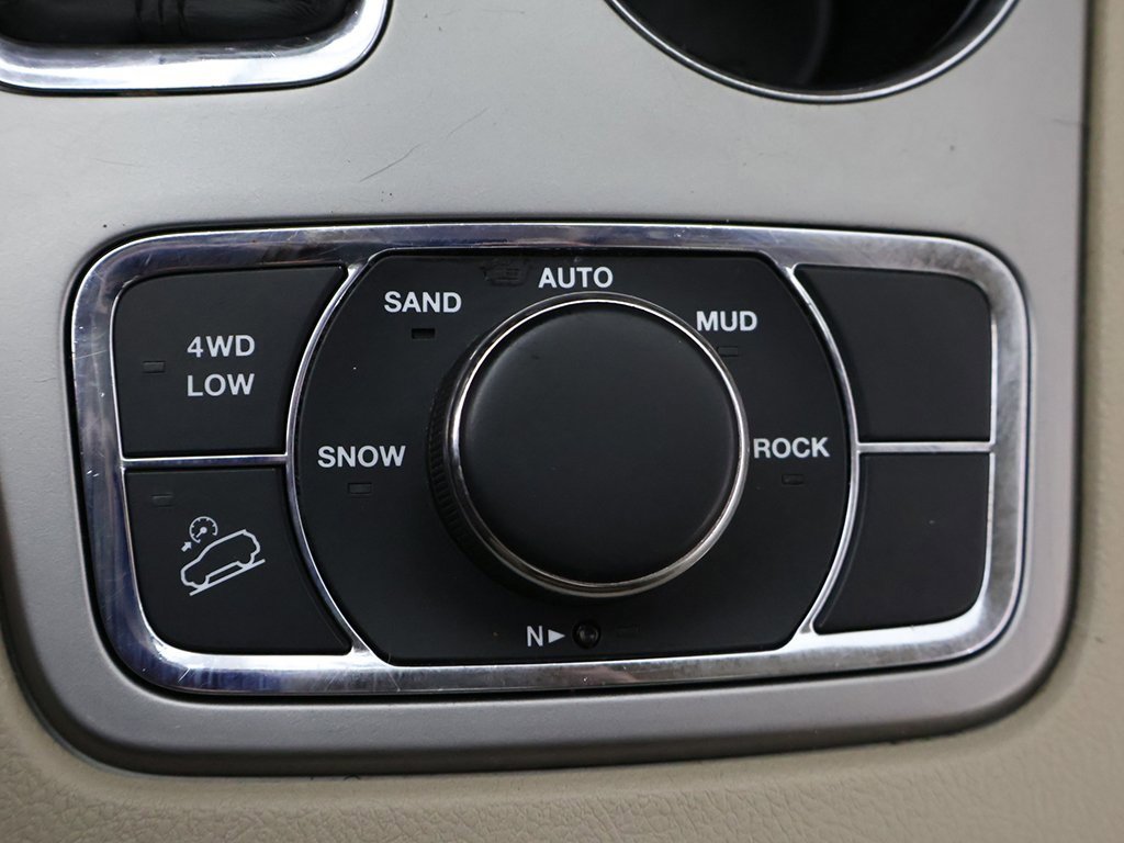 Used 2021 Jeep Grand Cherokee Limited image 54