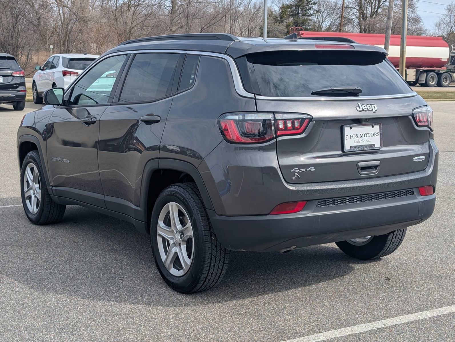 Used 2024 Jeep Compass Latitude image 6