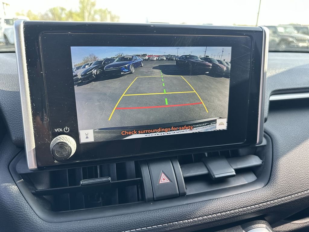 Used 2023 Toyota RAV4 LE image 17