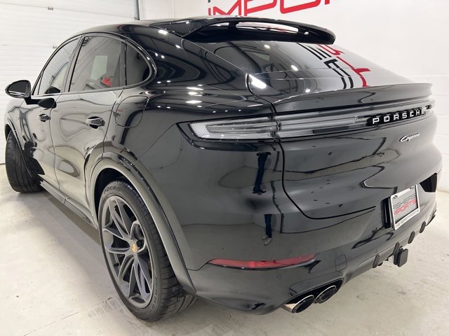 Used 2024 Porsche Cayenne Coupe image 9