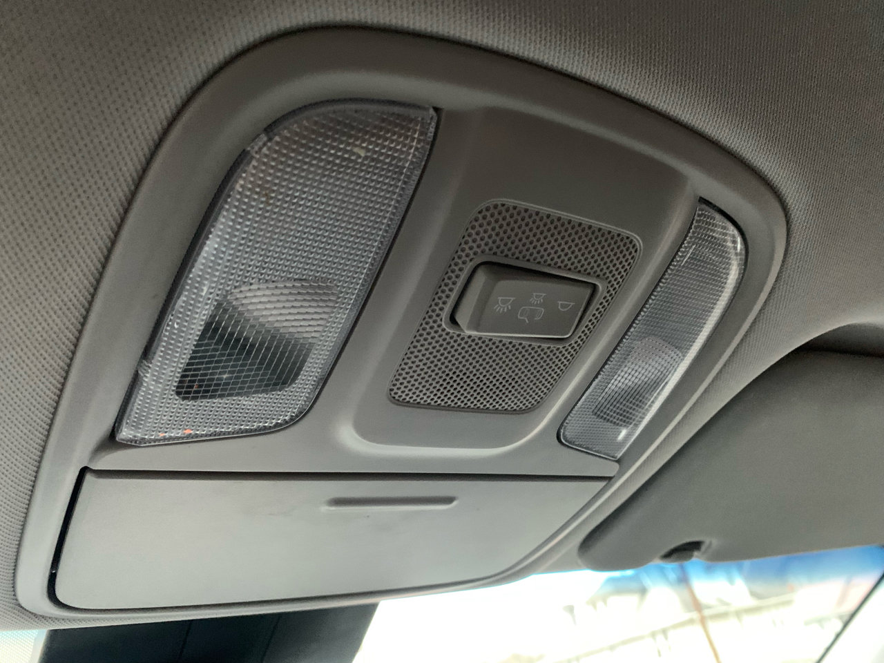 Used 2020 Kia Sportage LX image 19