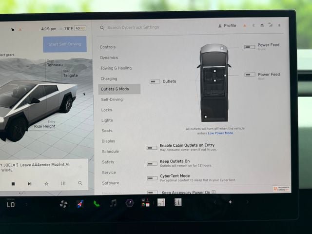 Used 2024 Tesla Cybertruck AWD Crew Cab image 34