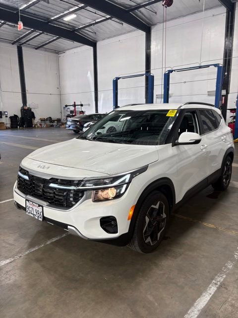 Certified 2024 Kia Seltos EX image 9
