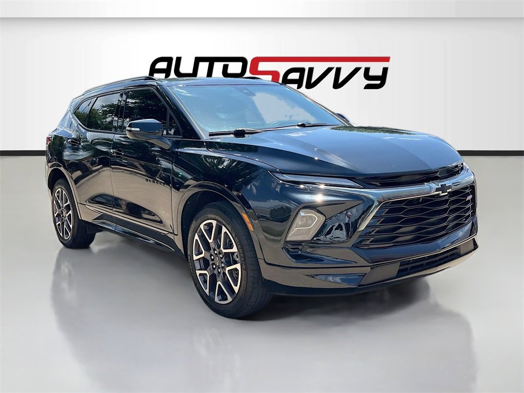 Used 2023 Chevrolet Blazer RS image 1