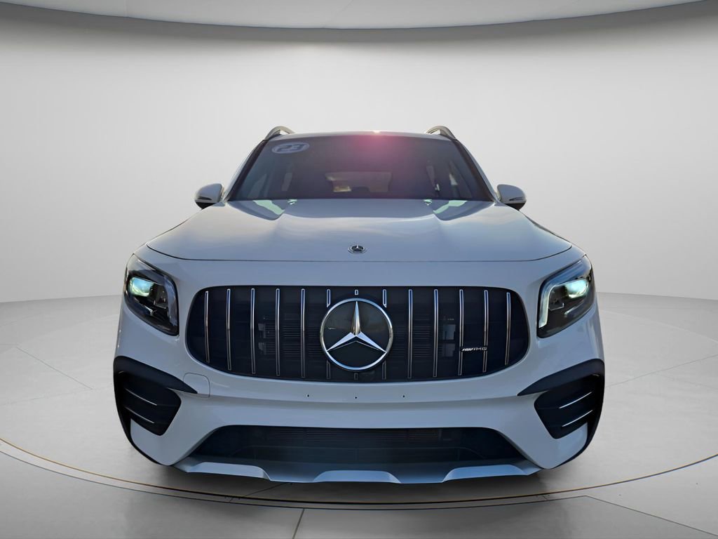 Used 2023 Mercedes-Benz GLB 35 AMG 4MATIC w/ Premium Package image 5
