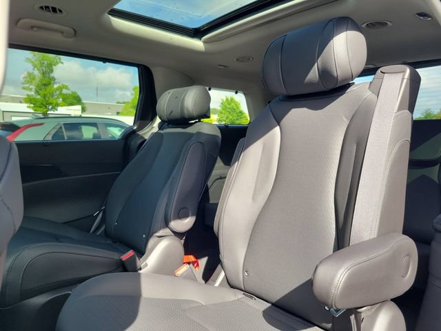 New 2026 Kia Carnival SX Prestige FWD image 9